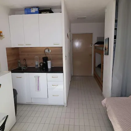 Studio Cabine Climatise Proche Mer Et Commerces, Ideal Pour 4 Personnes - Fr-1-307-269 Daire Le Grau-du-Roi