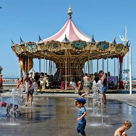 Daire Studio Cabine Climatise Proche Mer Et Commerces, Ideal Pour 4 Personnes - Fr-1-307-269 *